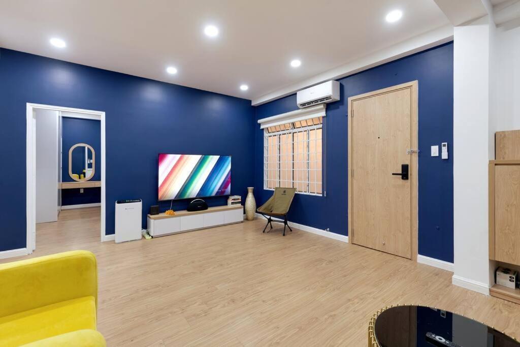 Modern, Cozy & Fully Equipped 2Br Apt In D4, 5M To D1 호치민 외부 사진