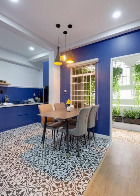 Modern, Cozy & Fully Equipped 2Br Apt In D4, 5M To D1 호치민 외부 사진
