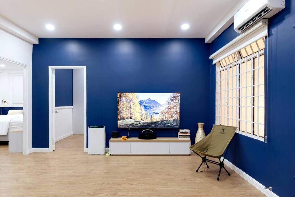 Modern, Cozy & Fully Equipped 2Br Apt In D4, 5M To D1 호치민 외부 사진